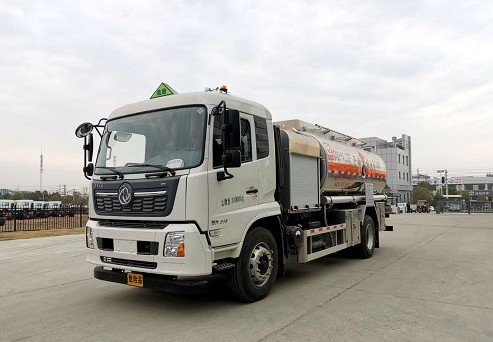 力神國(guó)六東風(fēng)天錦飛機(jī)加油車(chē) 力神國(guó)六東風(fēng)天錦飛機(jī)加油車(chē)